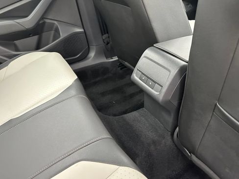 Used 2020 Volkswagen Jetta R-Line w/ R-Line Cold Weather Package FWD image 23