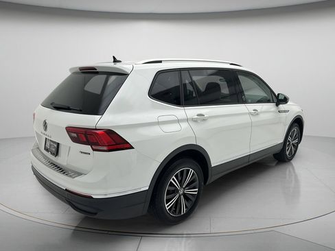 Used 2024 Volkswagen Tiguan Wolfsburg Edition AWD/4WD image 4
