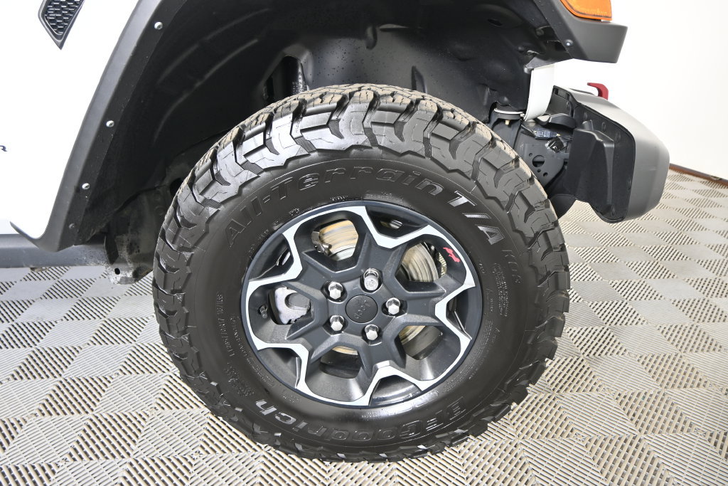 Used 2023 Jeep Wrangler Unlimited Rubicon w/ LED Lighting Group AWD/4WD image 11