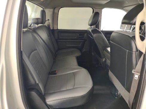 Used 2022 RAM 1500 Tradesman w/ Chrome Appearance Group image 15