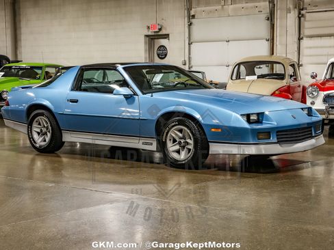 Used 1988 Chevrolet Camaro LT image 1