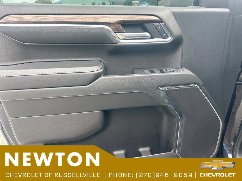 Used 2024 Chevrolet Silverado 1500 RST RWD image 8