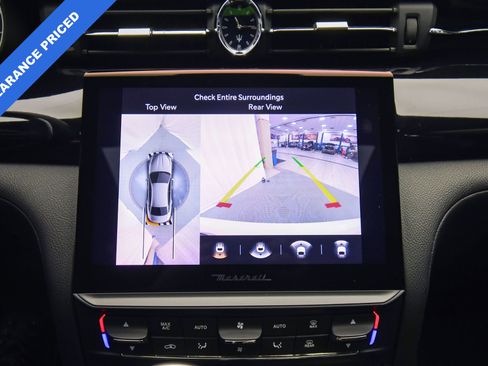 Used 2022 Maserati Quattroporte Modena Q4 image 41