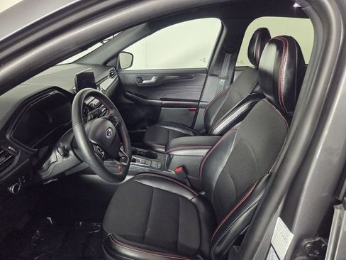Used 2025 Ford Escape ST-Line image 10