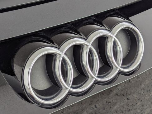 Certified 2022 Audi e-tron GT Premium Plus w/ Performance Package image 26