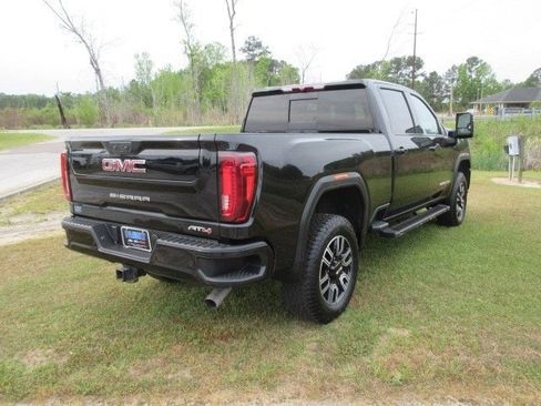 Used 2023 GMC Sierra 2500 AT4 w/ AT4 Preferred Package AWD/4WD image 5