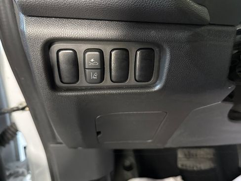 Used 2024 Mitsubishi Outlander Sport ES image 30