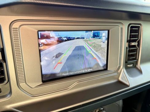 Used 2022 Ford Bronco Outer Banks image 21