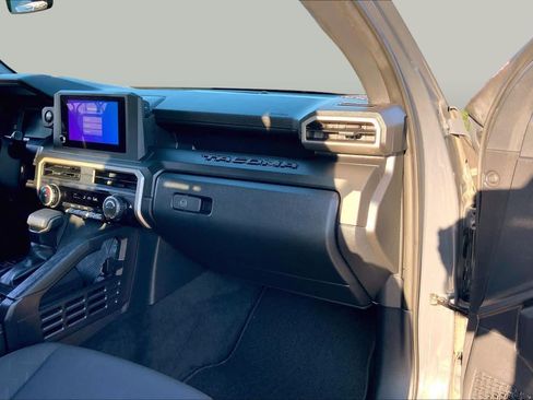 Used 2024 Toyota Tacoma SR RWD image 17