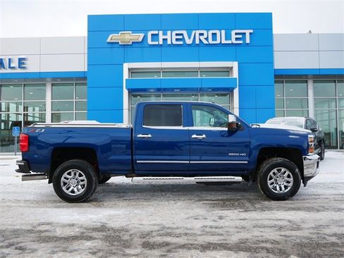 Used 2019 Chevrolet Silverado 3500 LT w/ LT Convenience Package image 25
