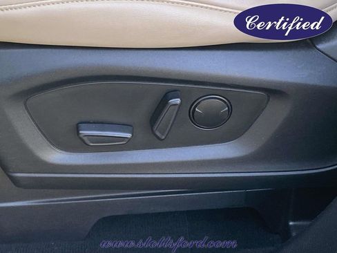 Certified 2022 Ford Explorer XLT w/ Equipment Group 202A AWD/4WD image 16