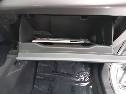 Used 2024 Ford Edge SEL image 16