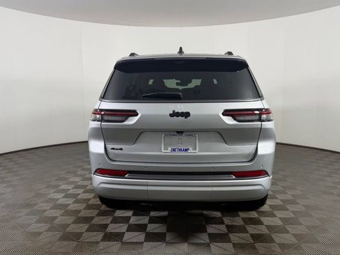 New 2026 Jeep Grand Cherokee L Limited AWD/4WD image 4