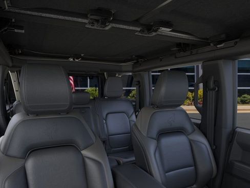 New 2025 Ford Bronco Outer Banks image 12