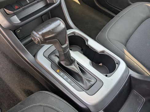 Used 2018 Chevrolet Colorado LT w/ LT Convenience Package AWD/4WD image 28