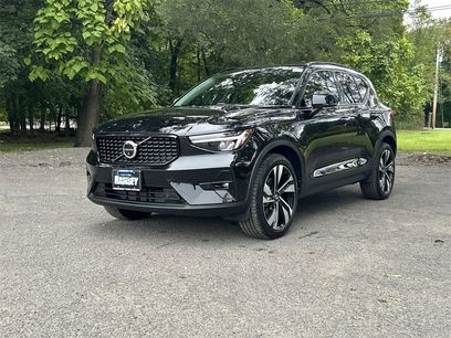 Certified 2023 Volvo XC40 B5 Plus w/ Climate Package