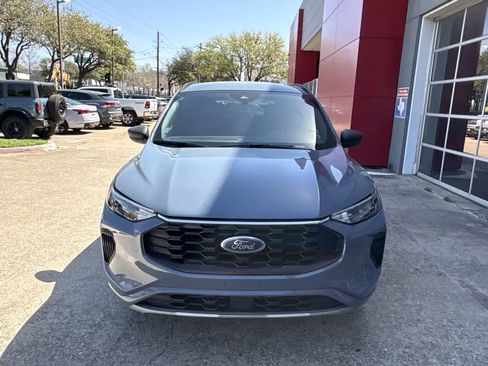 Used 2024 Ford Escape ST-Line image 8