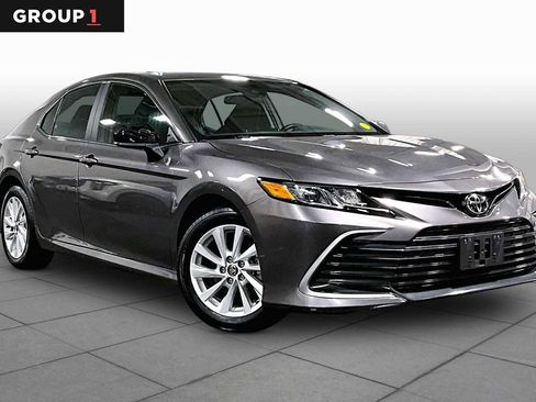 Used 2024 Toyota Camry LE AWD/4WD image 3