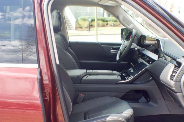 Used 2025 INFINITI QX80 Sensory AWD/4WD image 47