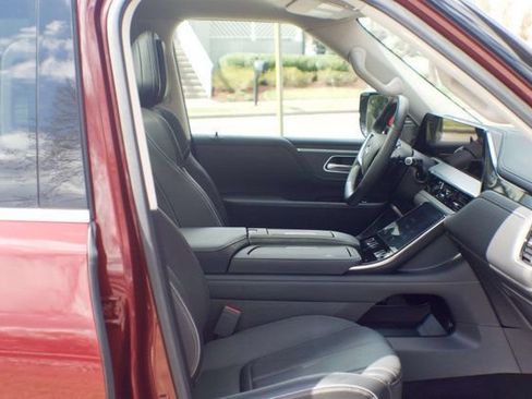 Used 2025 INFINITI QX80 Sensory AWD/4WD image 47