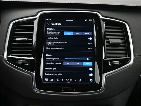 Used 2023 Volvo XC90 B6 Ultimate w/ Protection Package image 19