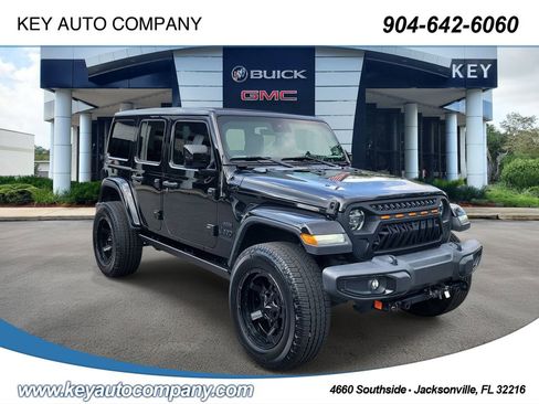 Used 2020 Jeep Wrangler Unlimited Sahara AWD/4WD image 1