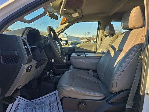 Used 2017 Ford F350 XL image 19