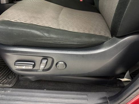 Used 2021 Toyota 4Runner SR5 AWD/4WD image 28
