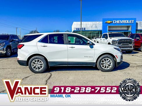 Used 2024 Chevrolet Equinox LT w/ LPO, Floor Liner Package image 8