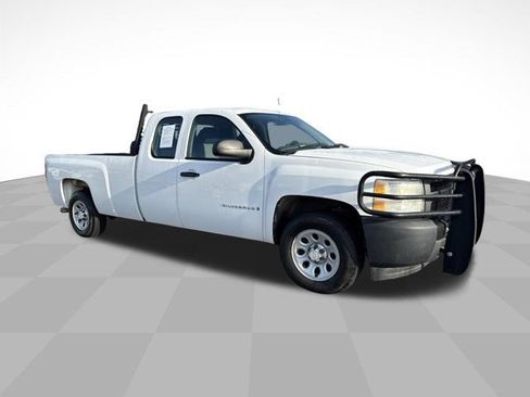 Used 2009 Chevrolet Silverado 1500 W/T RWD image 3