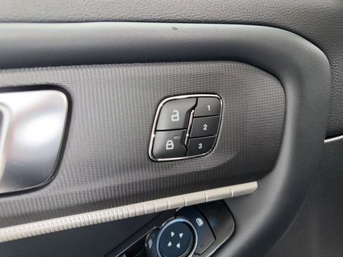 New 2026 Ford Explorer Tremor w/ Tremor Convenience Package image 11