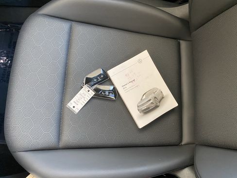 Certified 2022 Volkswagen ID.4 Pro S RWD image 11