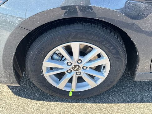 New 2026 Toyota Camry Hybrid image 16