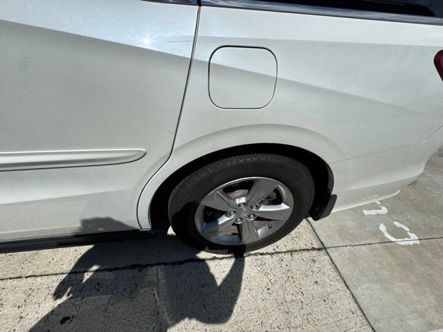 Used 2018 Honda Odyssey EX-L image 18