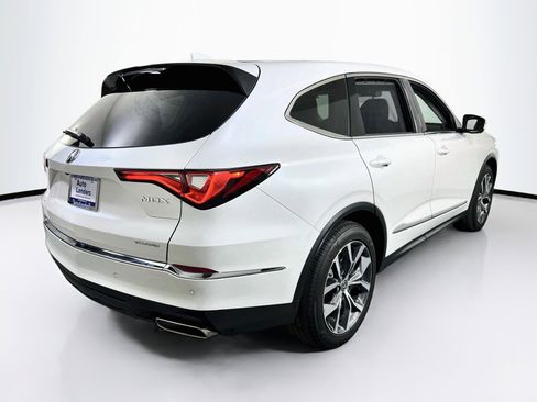 Used 2024 Acura MDX SH-AWD w/ Technology Package image 5