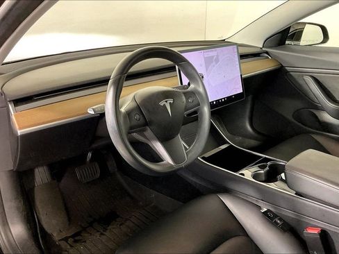 Used 2018 Tesla Model 3 Mid Range RWD image 14