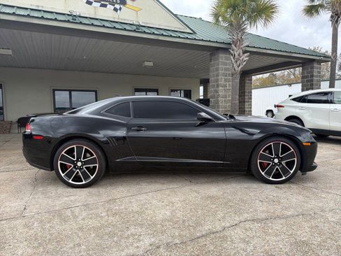 Used 2015 Chevrolet Camaro SS image 2