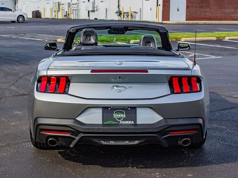 Used 2024 Ford Mustang Premium RWD image 8
