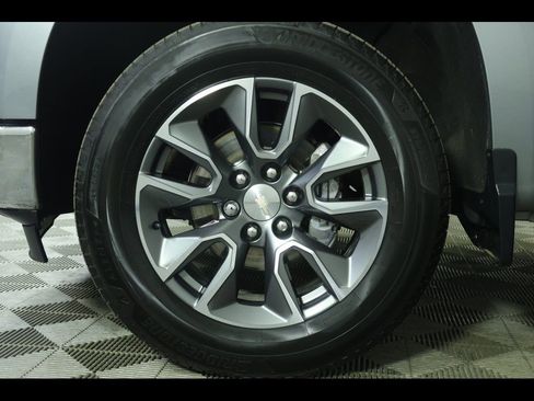 Used 2023 Chevrolet Silverado 1500 LT image 8