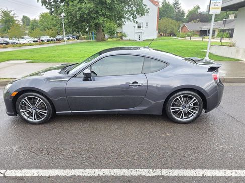 Used 2013 Subaru BRZ Limited w/ Popular Pkg 2C image 8