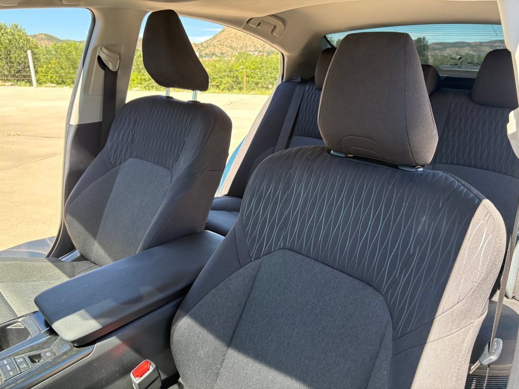 Used 2025 Toyota Camry LE w/ Convenience Package FWD image 13