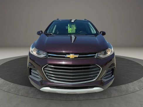 Used 2022 Chevrolet Trax LT w/ Driver Confidence Package AWD/4WD image 2