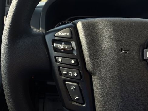 Certified 2025 Nissan Frontier SV image 16