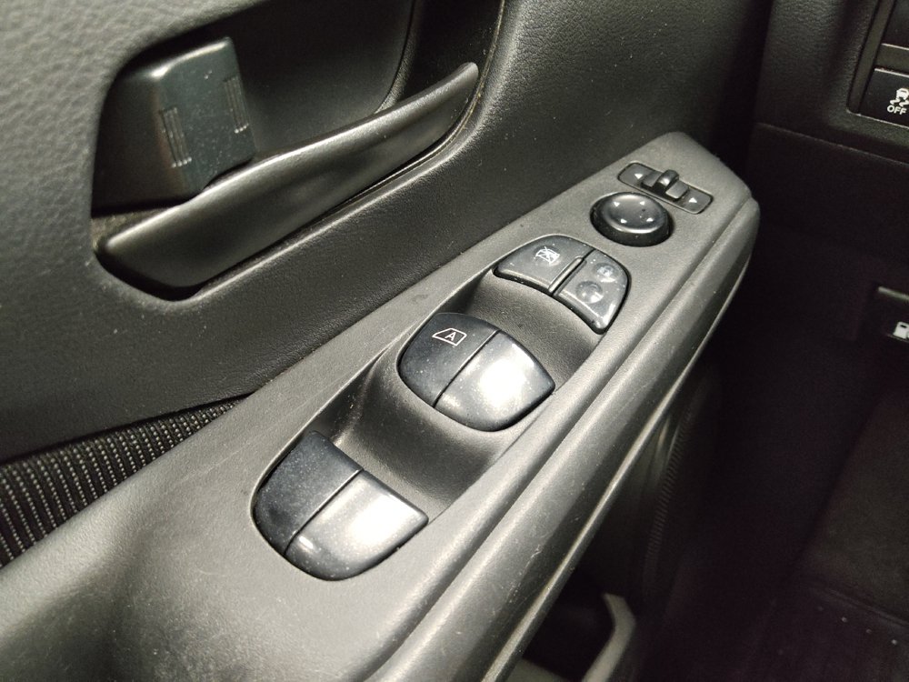 Used 2021 Nissan Kicks S FWD image 27