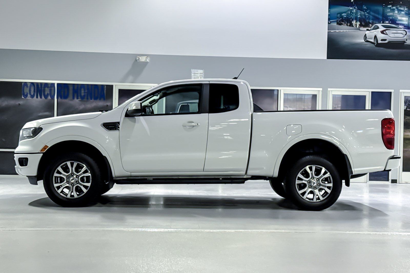 Used 2023 Ford Ranger Lariat w/ Technology Package RWD image 2