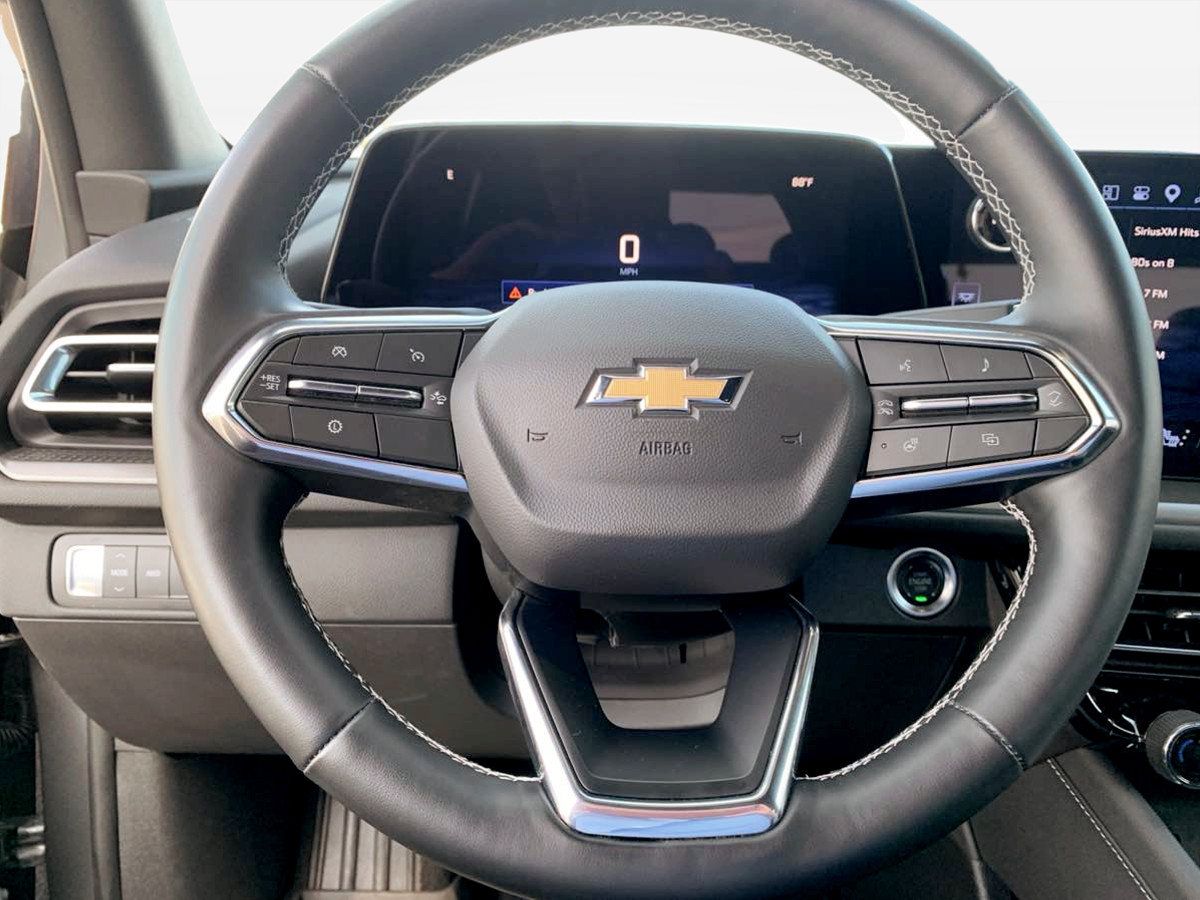 Used 2025 Chevrolet Traverse LT w/ Sun and Wheel Package AWD/4WD image 24
