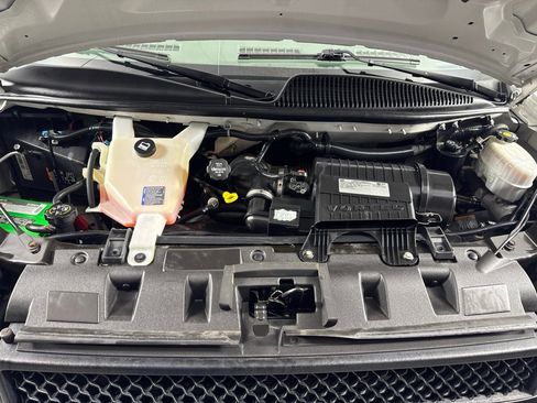 Used 2020 Chevrolet Express 2500 w/ Communications Package image 20