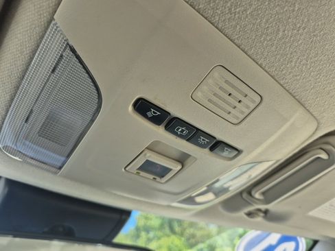 Used 2021 Toyota Corolla LE image 24