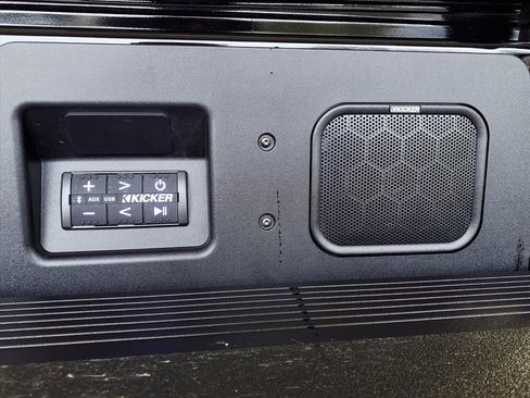 Used 2025 GMC Sierra 1500 Denali Ultimate image 6