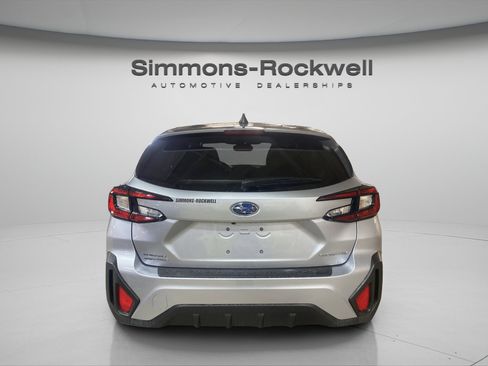 Used 2024 Subaru Crosstrek 2.0i AWD/4WD image 4